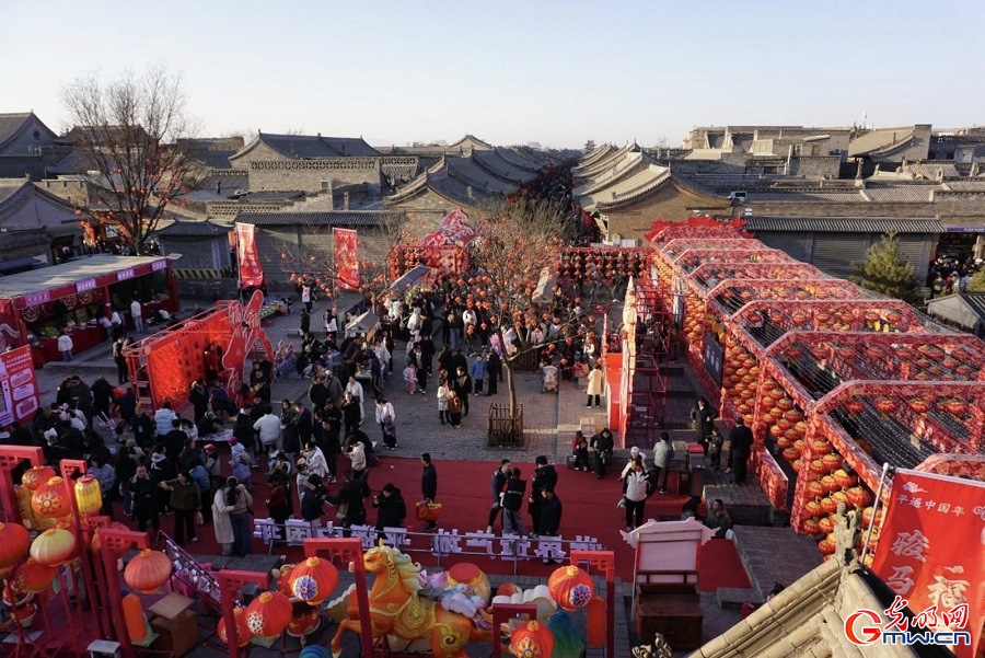 Spring Festival market held in ancient city of Pingyao