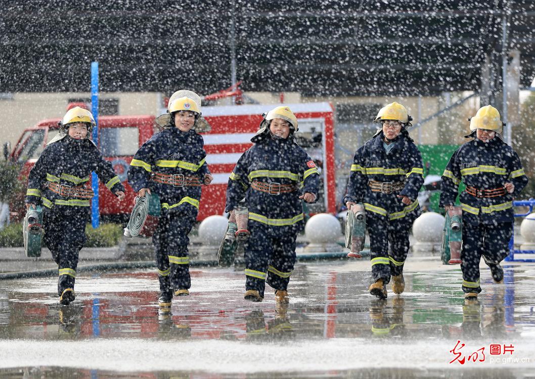 Women across China celebrate International Women's Day with diverse activities Women across China celebrate International Women's Day with diverse activities