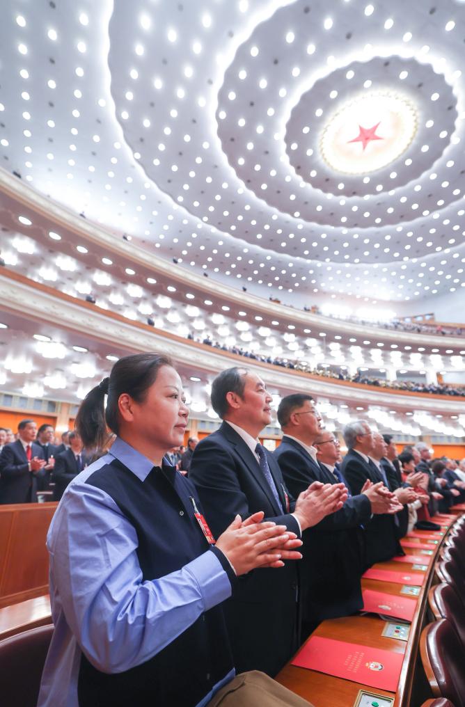 China's top political advisory body holds closing meeting of annual session