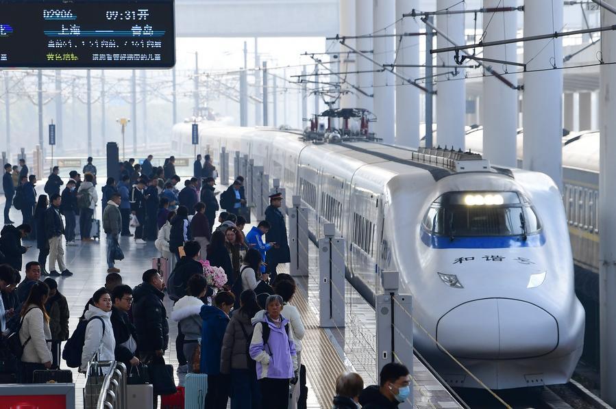 China expects over 90 mln railway trips during Qingming holiday travel rush