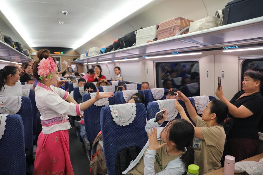 China-Laos Railway handles over 800,000 cross-border passenger trips