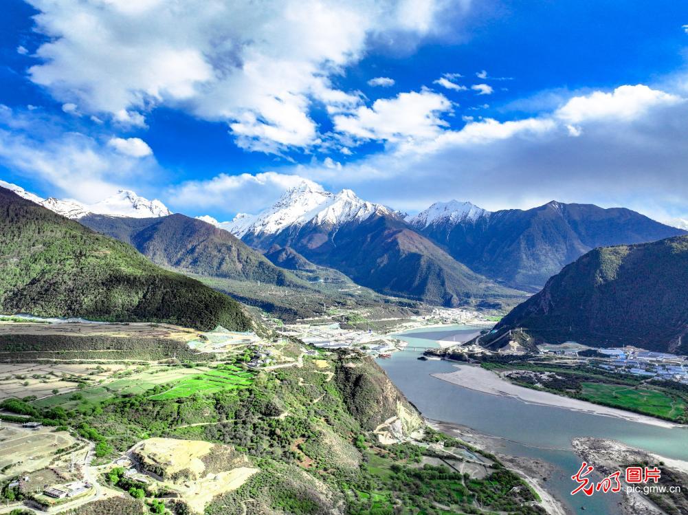 Scenery of Yarlung Tsangpo Grand Canyon in SW China