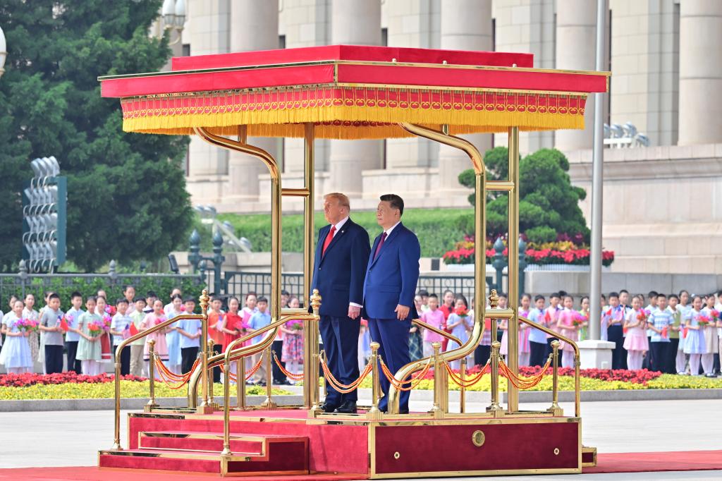 Xi holds welcome ceremony for Trump