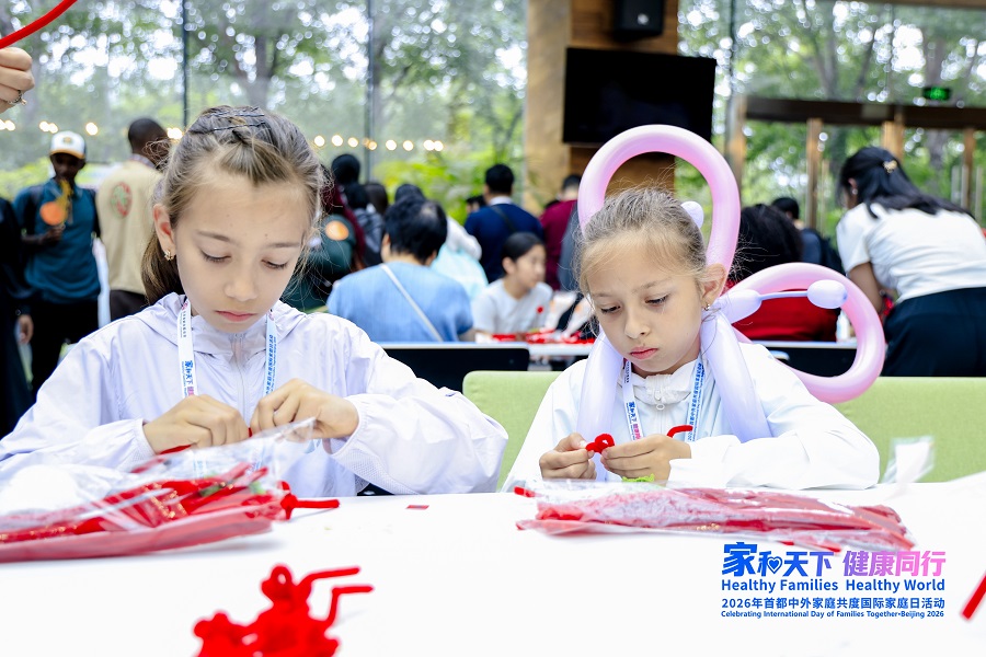 International families celebrate International Day of Families with traditional Chinese wellness activities