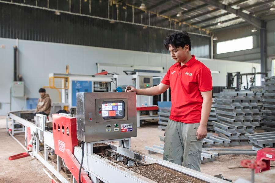 Online Gallery | AI commercial application burgeoning all over China