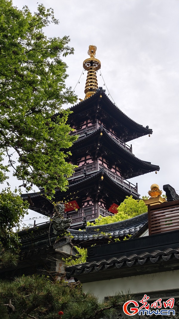 Historic Hanshan Temple showcases tranquil scenery in E China's Jiangsu Historic Hanshan Temple showcases tranquil scenery in E China's Jiangsu