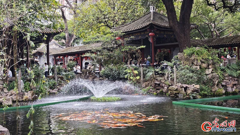 Visitors flock to Qinghui Garden during holiday in S China's Guangdong Visitors flock to Qinghui Garden during holiday in S China's Guangdong