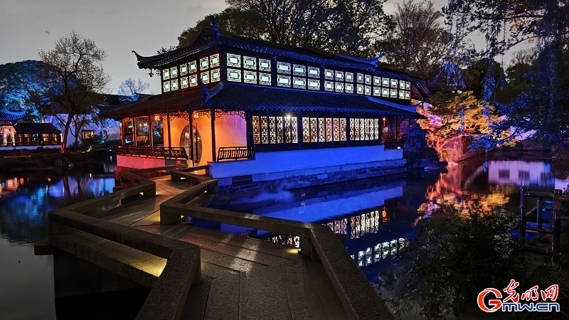 Night scenery enchants visitors at Humble Administrator's Garden