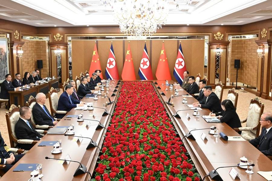 Xi, Kim hold talks in Pyongyang, pledge to advance China-DPRK ties