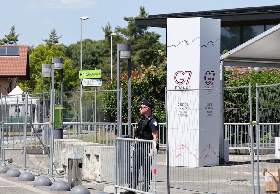 G7 summit kicks off against backdrop of massive protest
