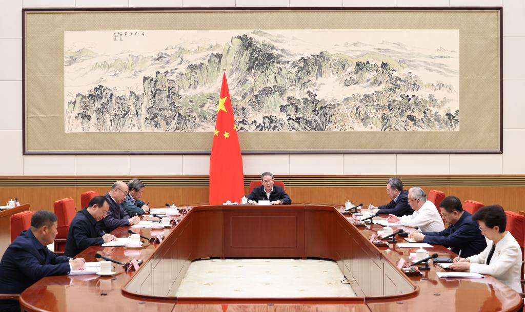 Chinese premier calls for strengthening implementation of functional zoning strategy