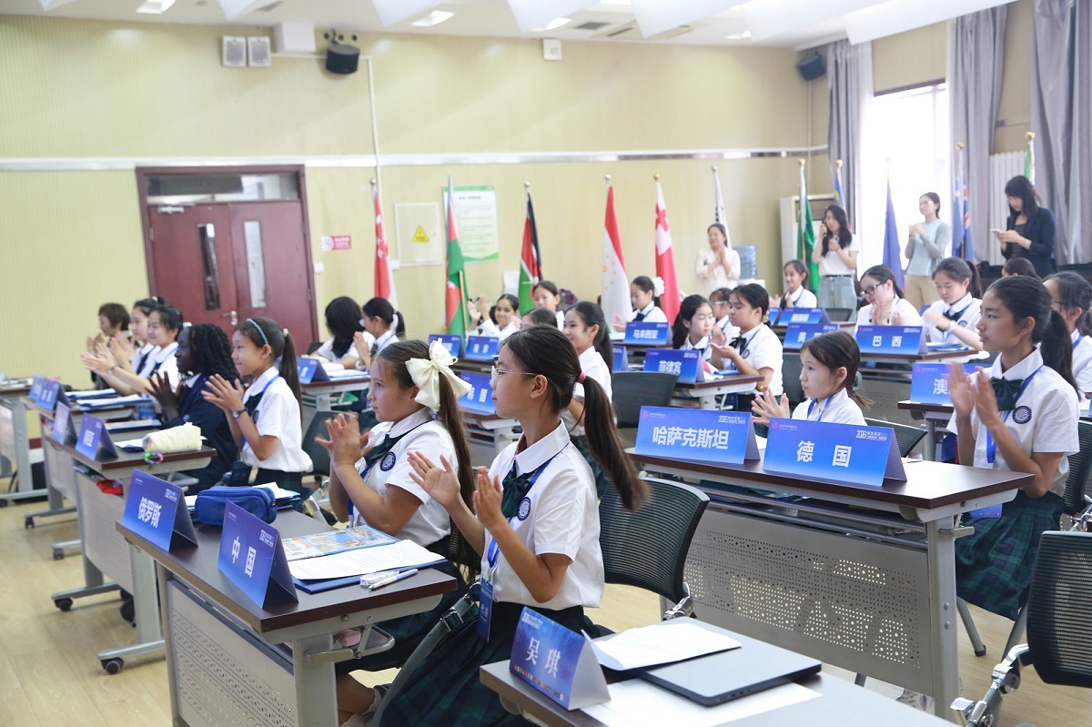 Young delegates share global governance ideas at Model United Nations conference
