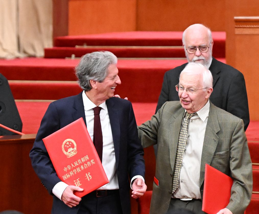 Xi calls for advancing Chinese modernization through sci-tech innovation