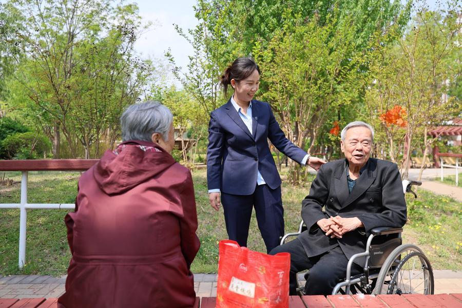 China unveils measures to boost domestic services sector