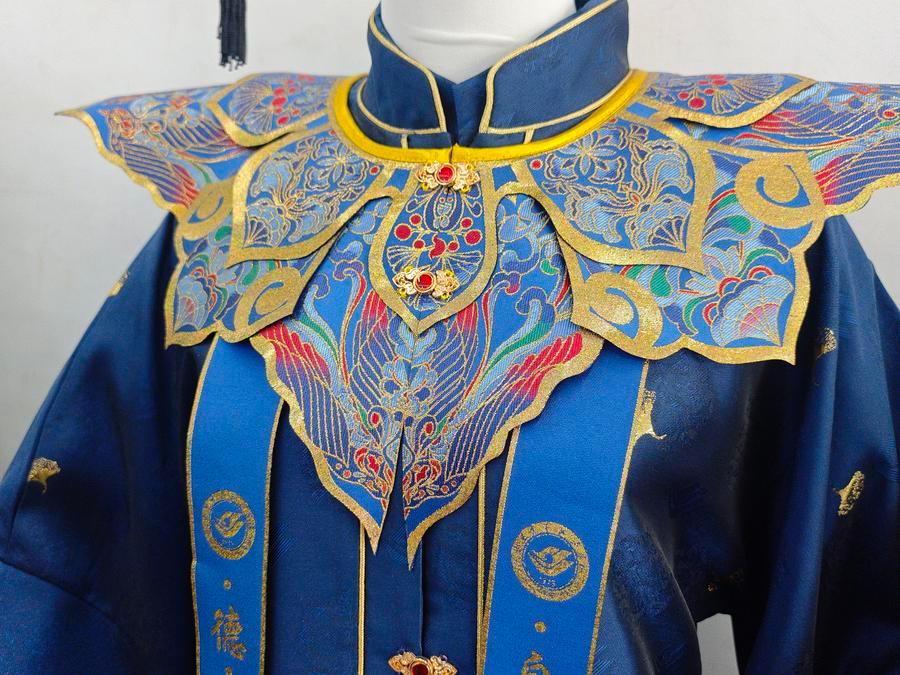 Tradition meets academia: the new look of Chinese graduation gowns