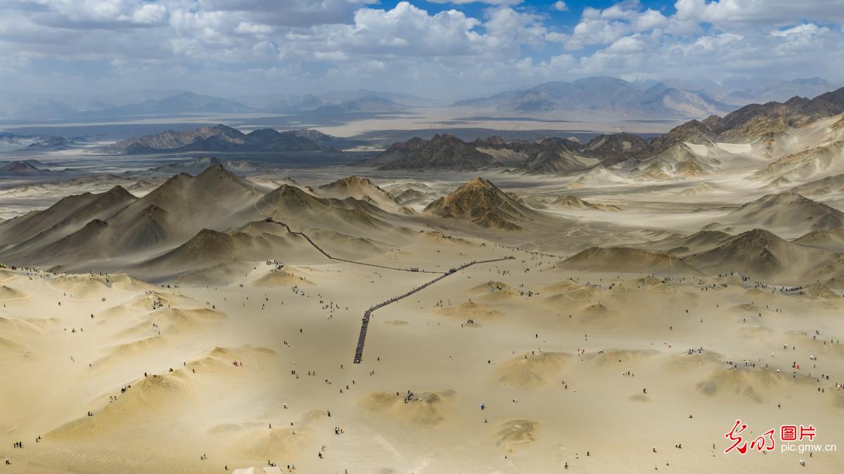 Heidushan's ink-wash landscape draws visitors in NW China's Qinghai