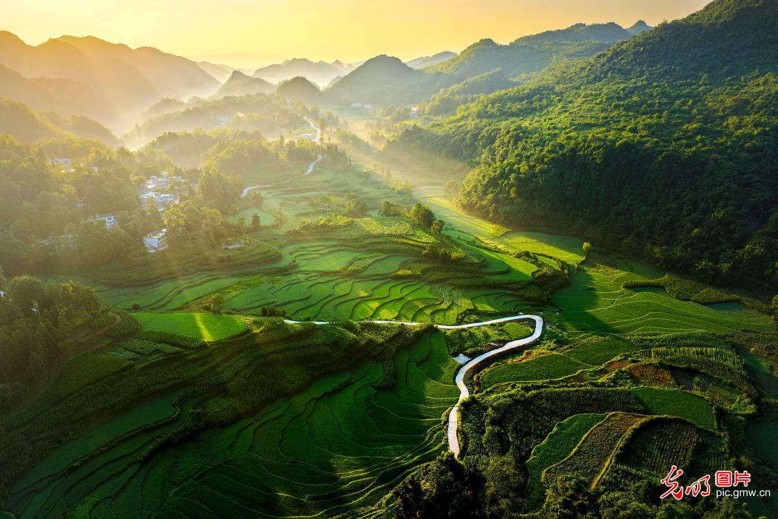 Beautiful countryside flourishes in SW China's Guizhou Beautiful countryside flourishes in SW China's Guizhou