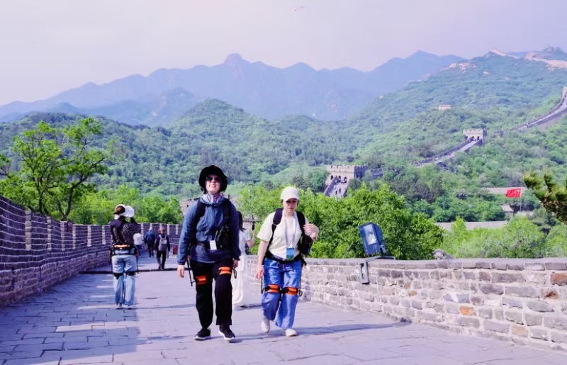 Explore Badaling: Touring the Great Wall with AI-powered exoskeleton Explore Badaling: Touring the Great Wall with AI-powered exoskeleton