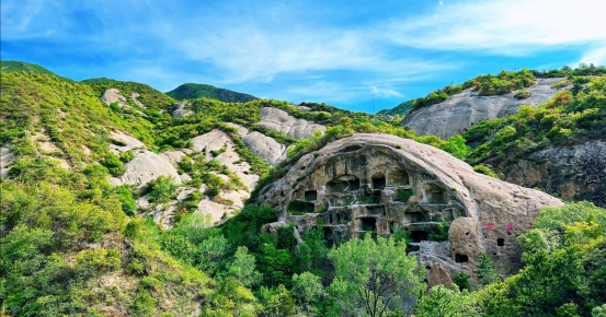 Life at the Great Wall: Guyaju Cave Life at the Great Wall: Guyaju Cave