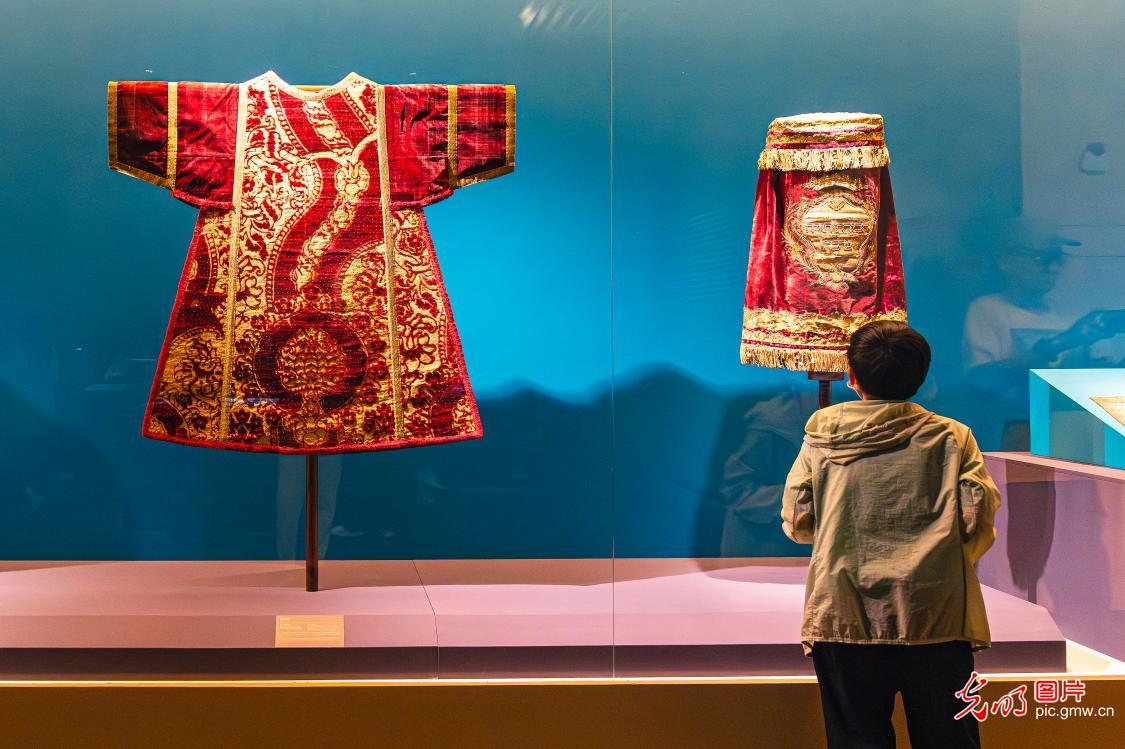 Special exhibition on gold opens in E China's Suzhou