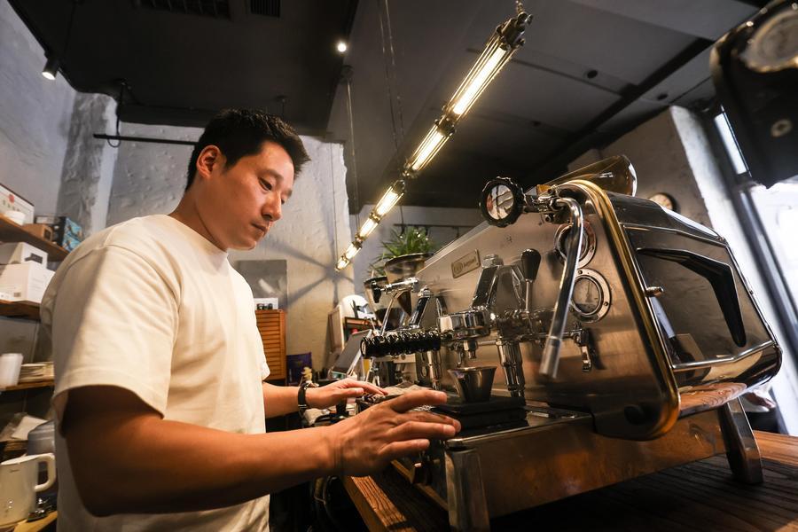 Coffee shops breathe new life into old city of Shenyang in NE China