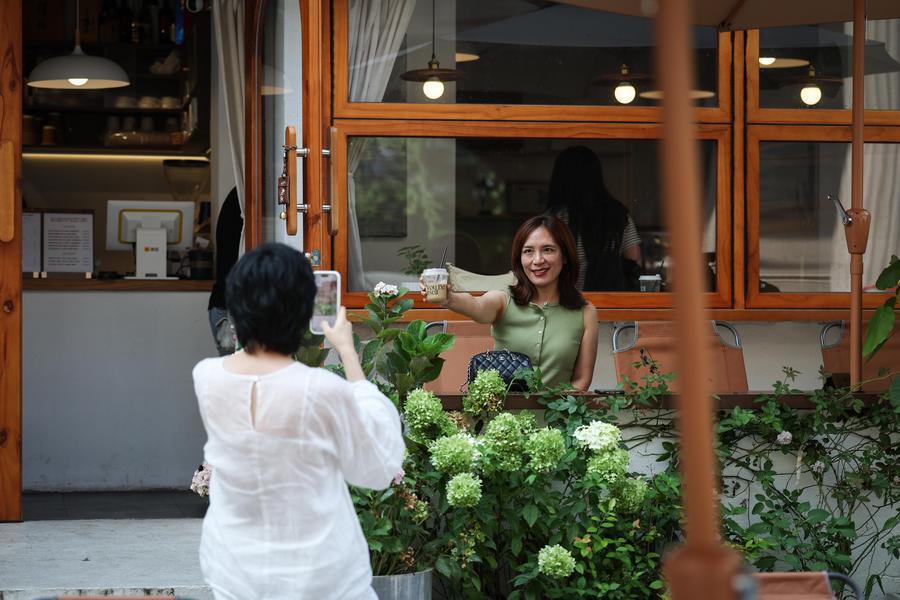 Coffee shops breathe new life into old city of Shenyang in NE China
