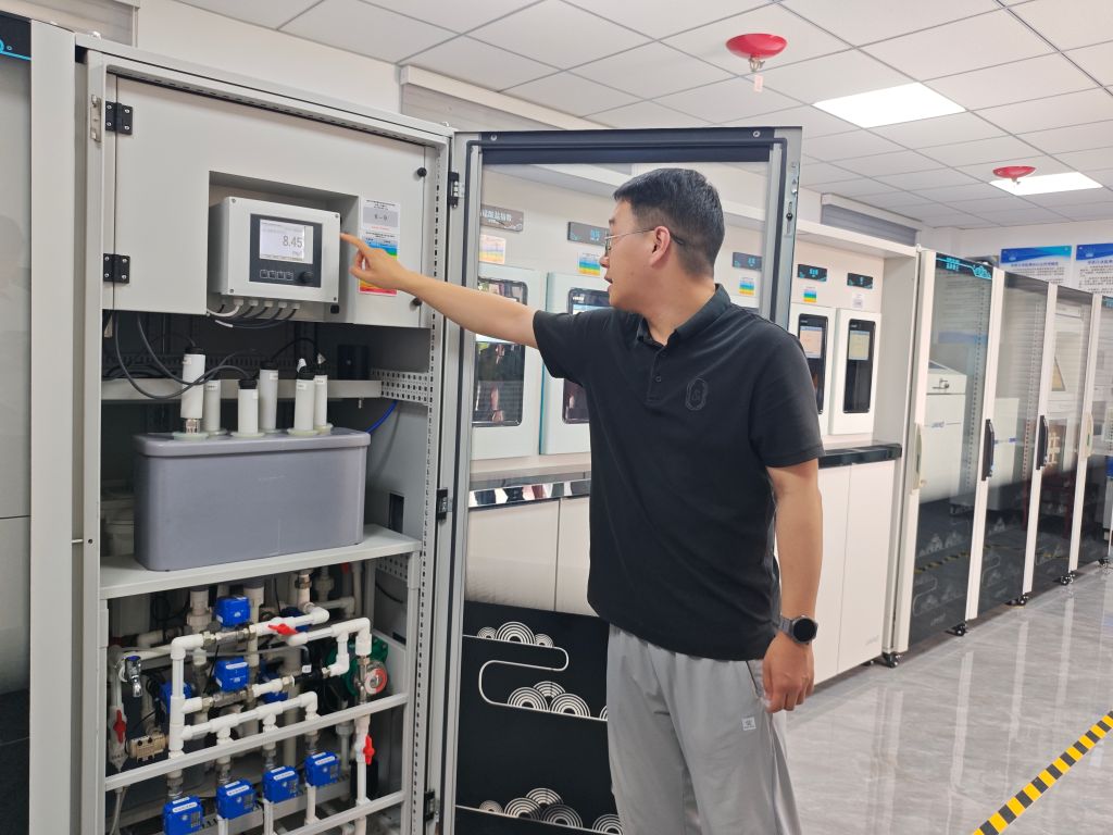 Smart tech secures China's major water lifeline