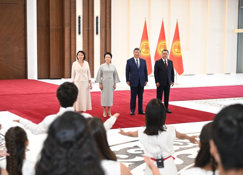 Xi kicks off state visit to Kyrgyzstan, hailing