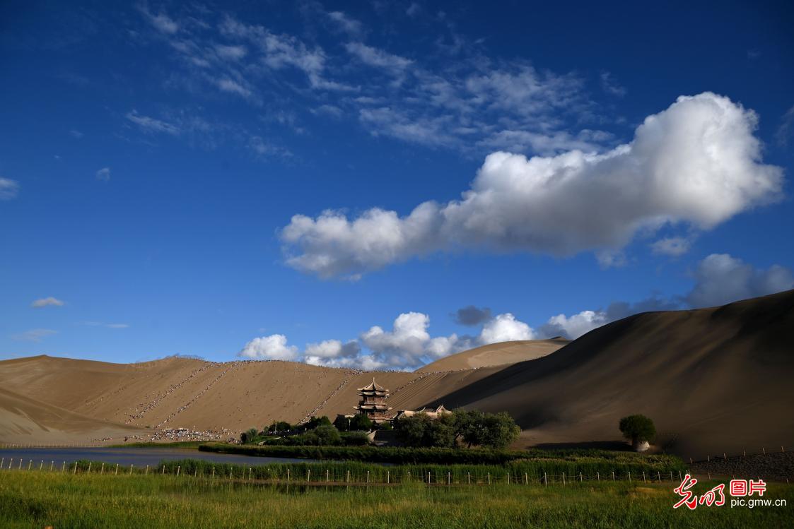 Scenic beauty in NW China's Mingsha Mountain Scenic beauty in NW China's Mingsha Mountain