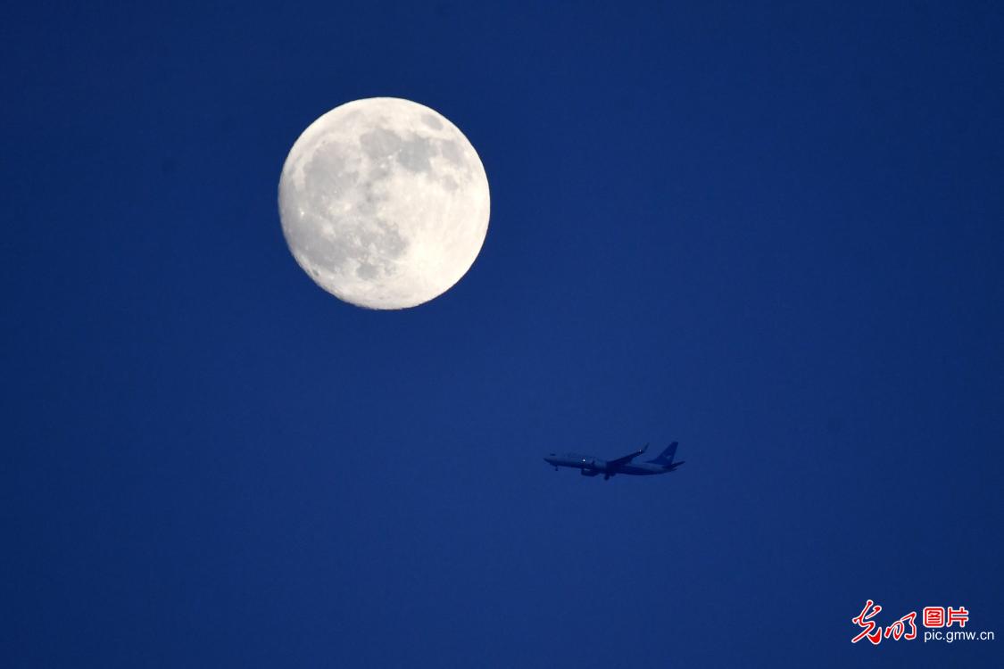 Full moon illuminates a beautiful autumn night across China
