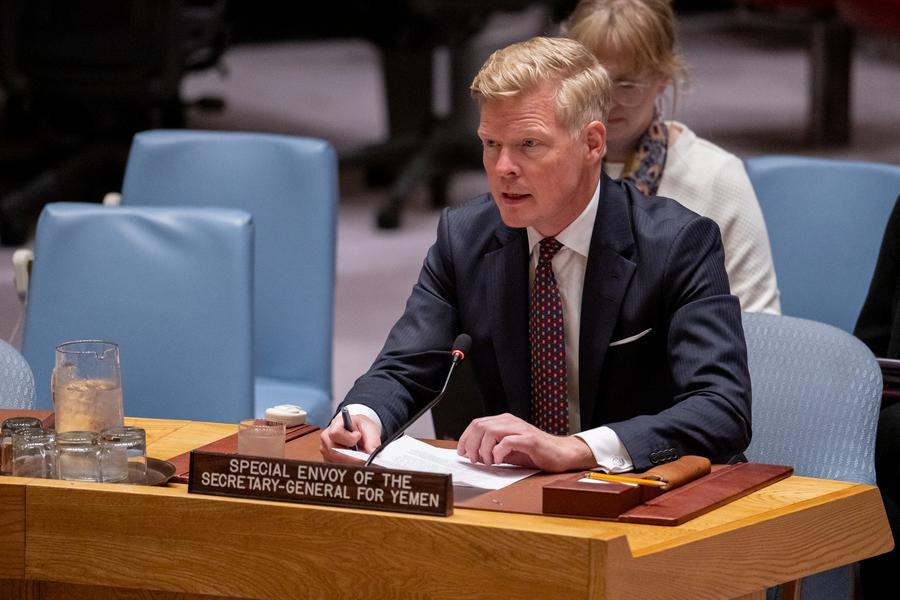 Yemen conflict escalates across multiple fronts as UN envoy warns of