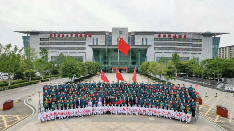 After 80 days, the medical team from the Peking Union Medical College Hospital returned to Beijing