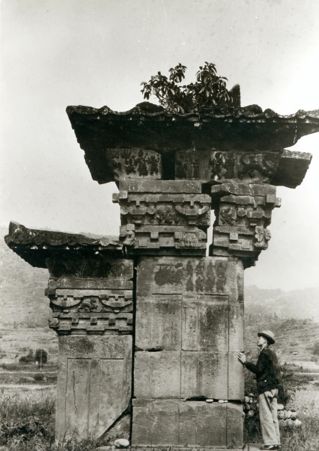 Tsinghua exhibition memorializes architectural legend