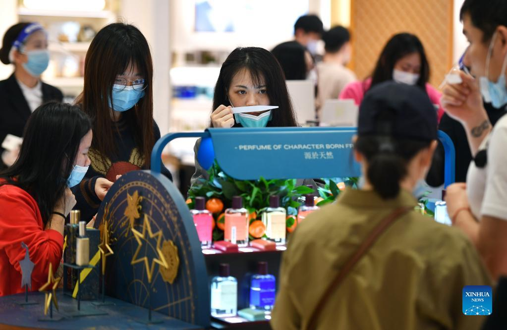 China's Hainan sees soaring duty-free sales in 2021