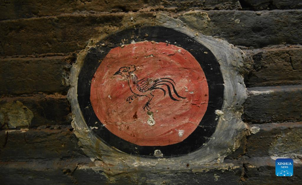 Ming Dynasty tomb chambers, murals unearthed in north China