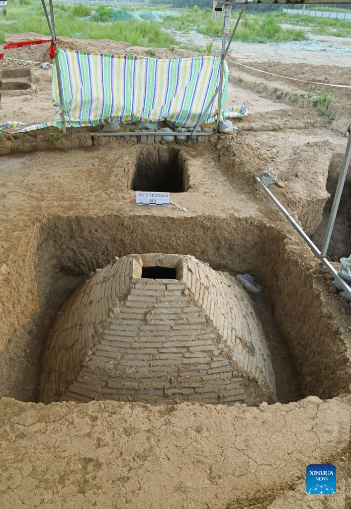 Ming Dynasty tomb chambers, murals unearthed in north China