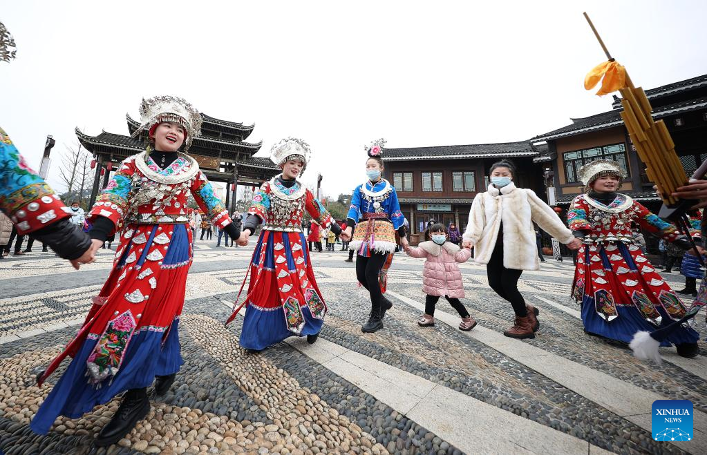 Various events held across China to celebrate upcoming Lantern Festival