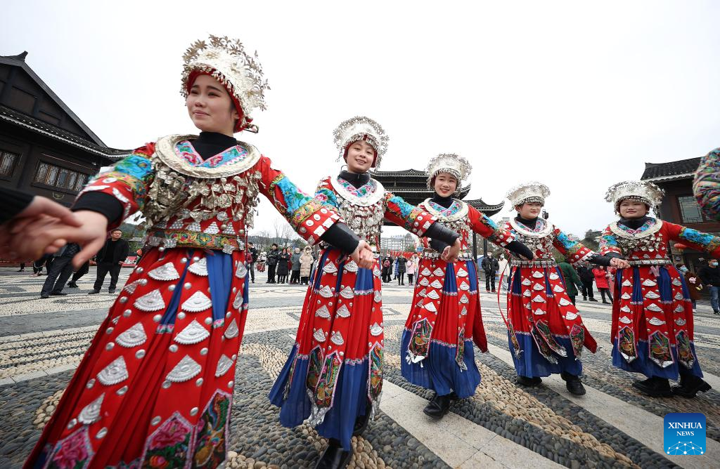 Various events held across China to celebrate upcoming Lantern Festival