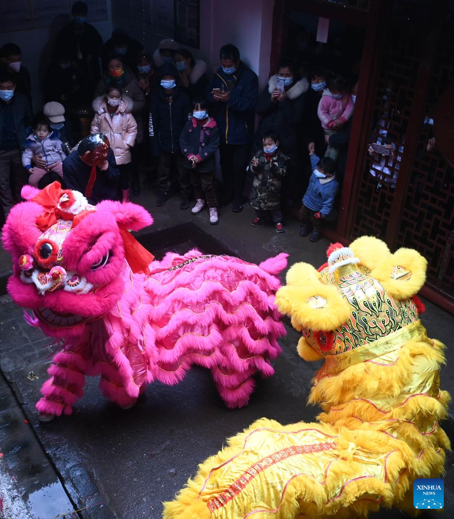 Various events held across China to celebrate upcoming Lantern Festival