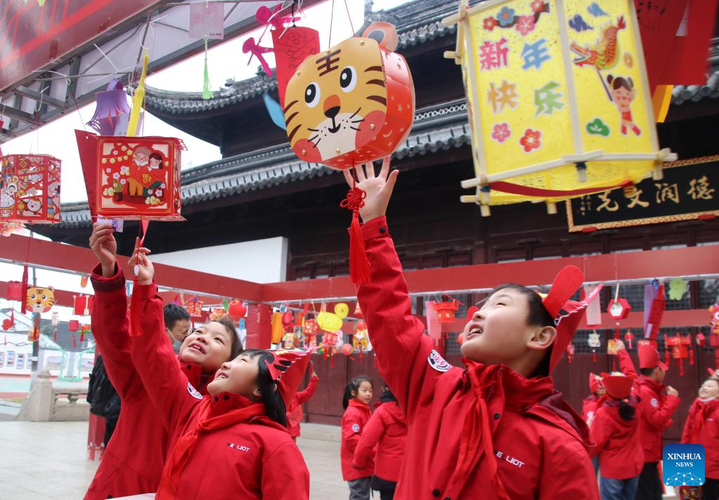 Various events held across China to celebrate upcoming Lantern Festival