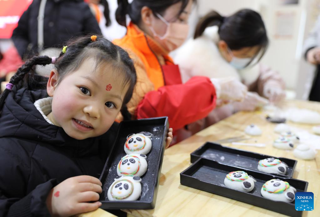 Various events held across China to celebrate upcoming Lantern Festival