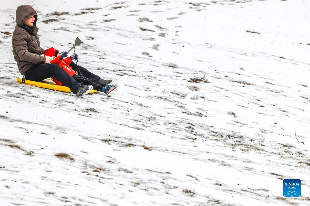 China renews yellow alert for blizzard