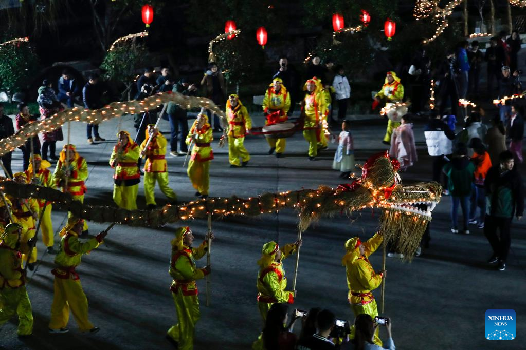 Various activities held across China to greet Longtaitou Day