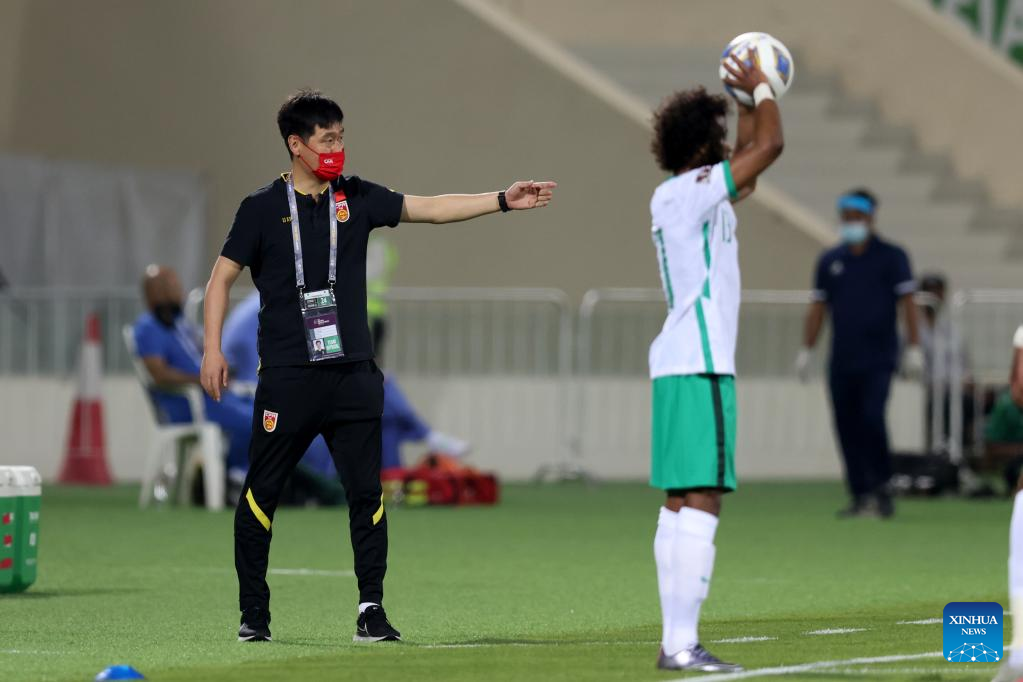 China holds Saudi Arabia 1-1 in World Cup Asian qualifiers