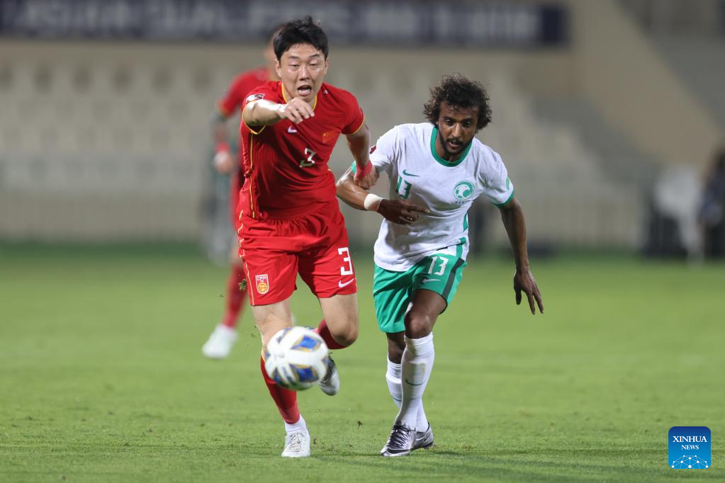 China holds Saudi Arabia 1-1 in World Cup Asian qualifiers