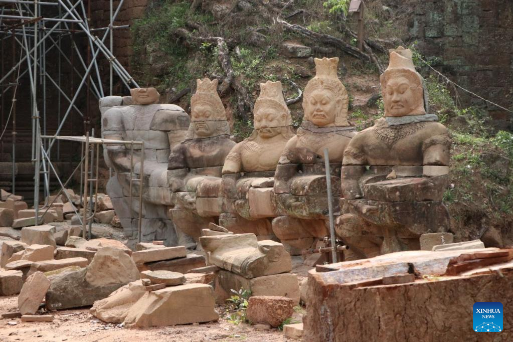 Restoration work on Takav Gate of Cambodia's Angkor Thom 70 pct completed