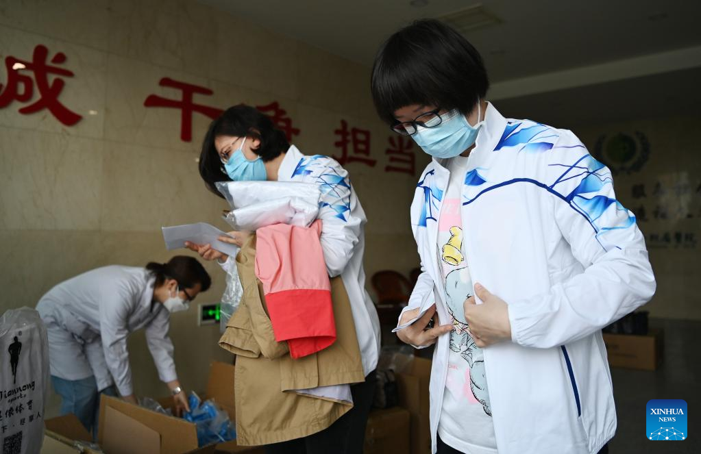 Tianjin sends TCM medical team to aid Shanghai in battle against COVID-19