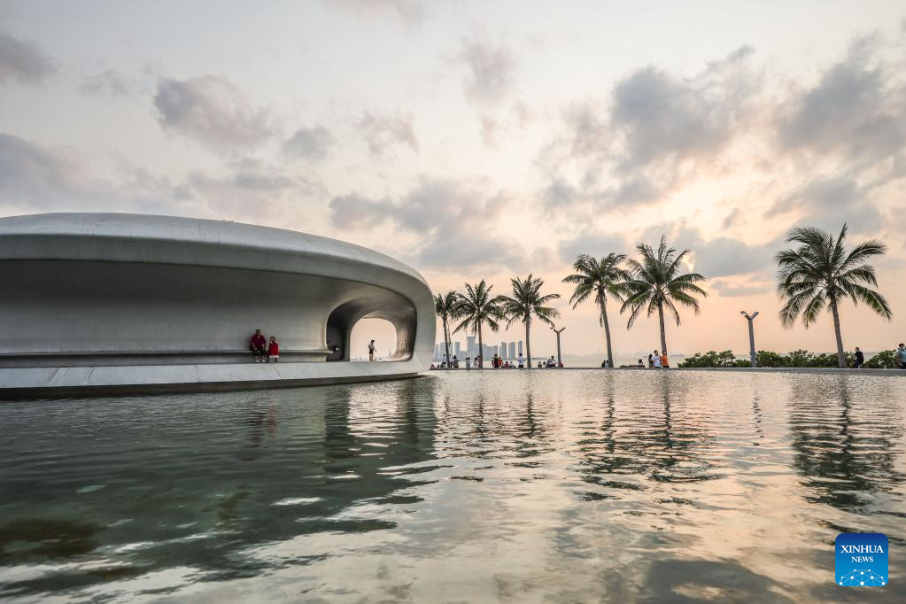 In pics: Wormhole Library in Haikou Bay, S China's Hainan
