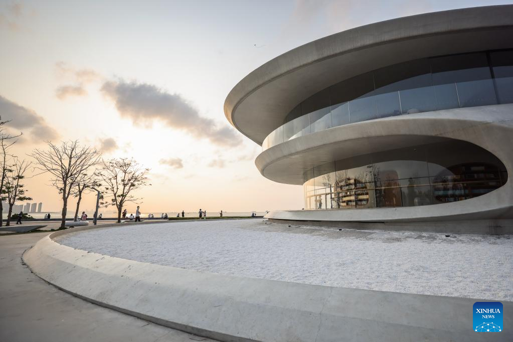 In pics: Wormhole Library in Haikou Bay, S China's Hainan