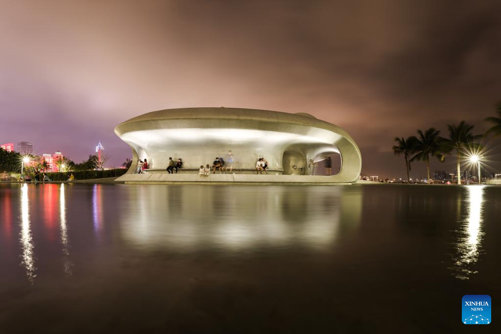 In pics: Wormhole Library in Haikou Bay, S China's Hainan
